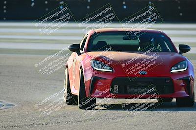 media/Nov-02-2025-Speed Ventures (Sun) [[c948a89870]]/Black/Session 4/